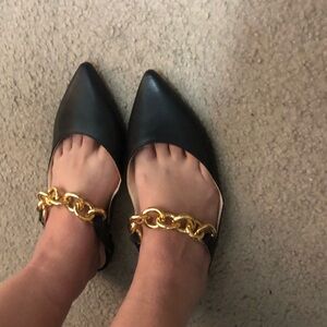 Anthropologie black mules with chunky gold chain 6 women’s